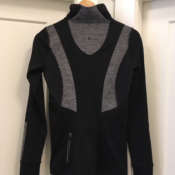 Lululemon 1/2 Zip Pullover - Picture 2 of 2